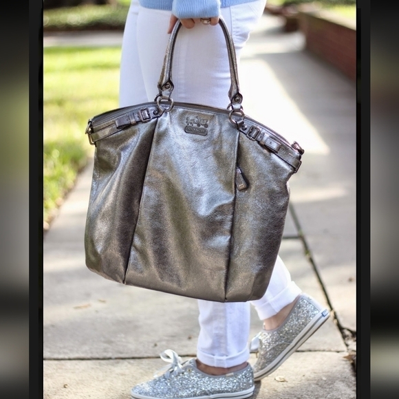 COACH Madison Metallic Leather Lindsey Large Bag - Picture 1 of 16